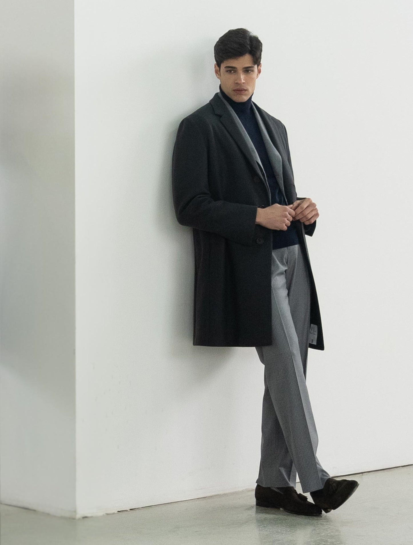 Kiton Black Cashmere Overcoat
