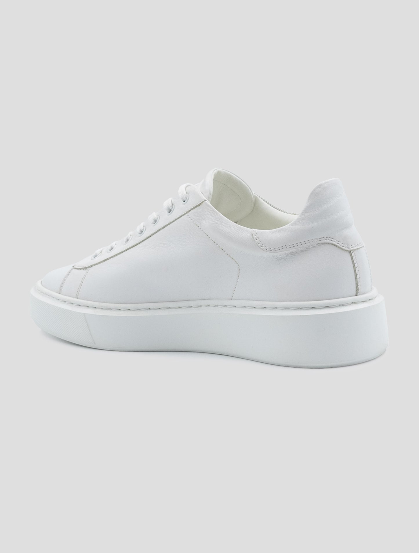Kiton Knt White Leather Sneakers
